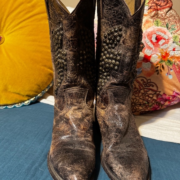Frye distressed boots with nailhead design - Picture 3 of 6